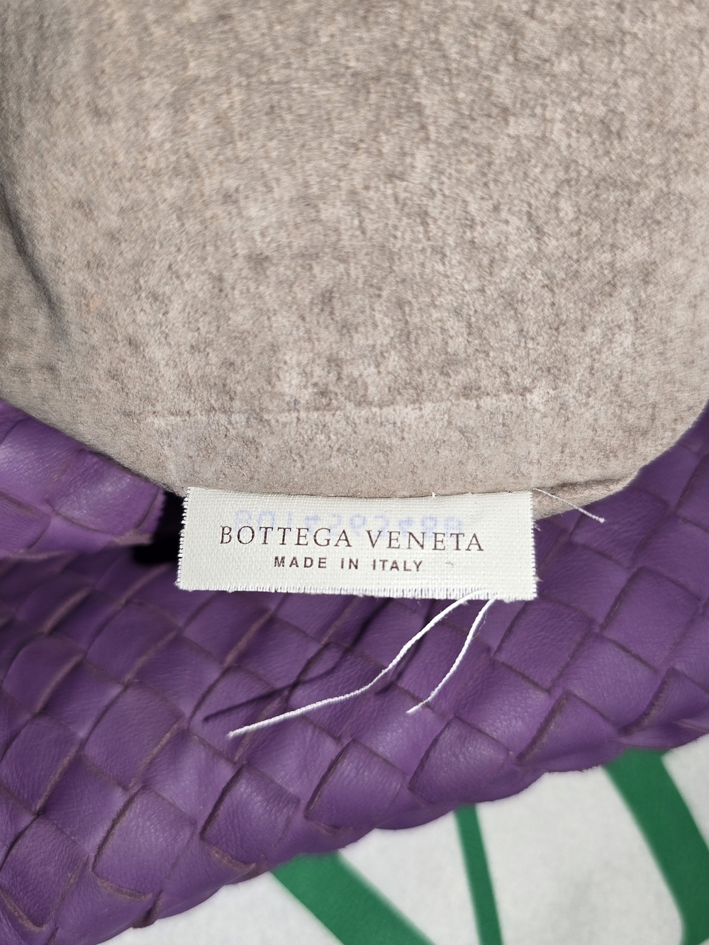 Bottega Veneta Large Purple Intrecciato Hobo Bag - Picture 16 of 16